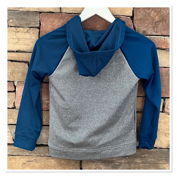 PUMA Kids Zip Closure Hooded Jacket - Picture 5 of 7